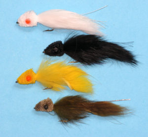 Holschlag Hare Fly in white, black, yellow, olive